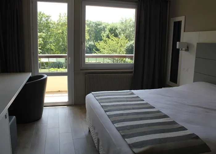 Le Quincangrogne Hotel Dampmart